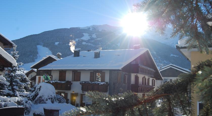 Chalet Gardenia Bormio Buitenkant foto