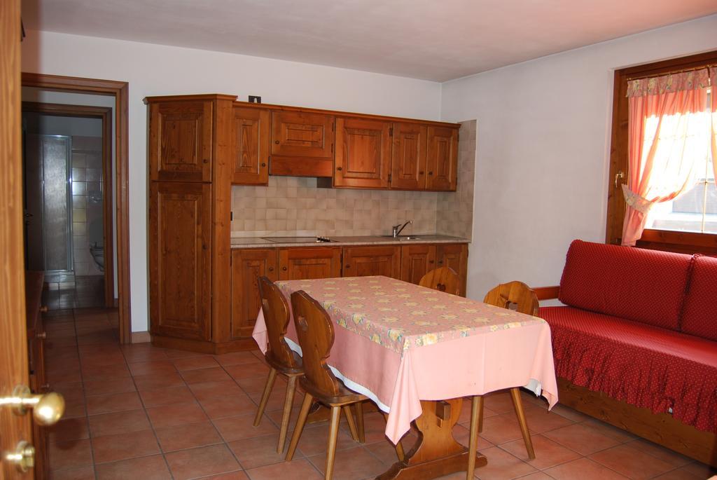 Chalet Gardenia Bormio Kamer foto