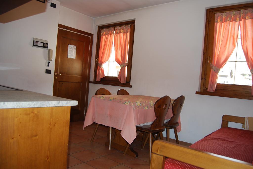 Chalet Gardenia Bormio Kamer foto